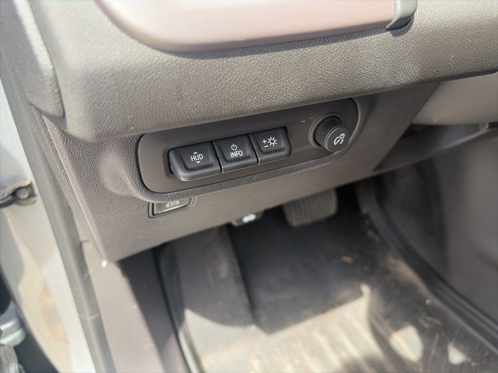 Used 2023 GMC Terrain AT4 w/ Tech Package image 19