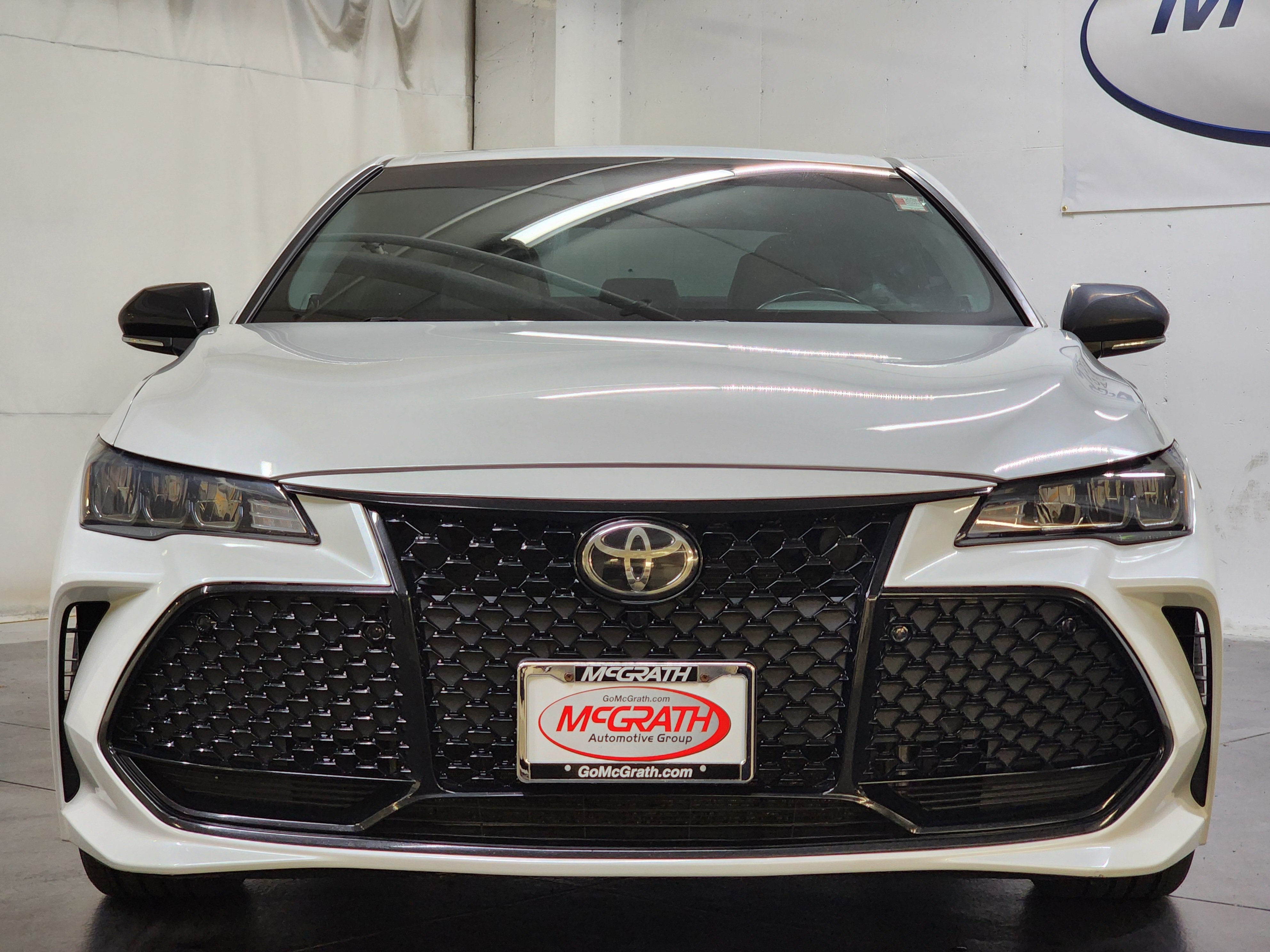 Used 2019 Toyota Avalon XSE w/ All Weather Liner Package FWD image 12