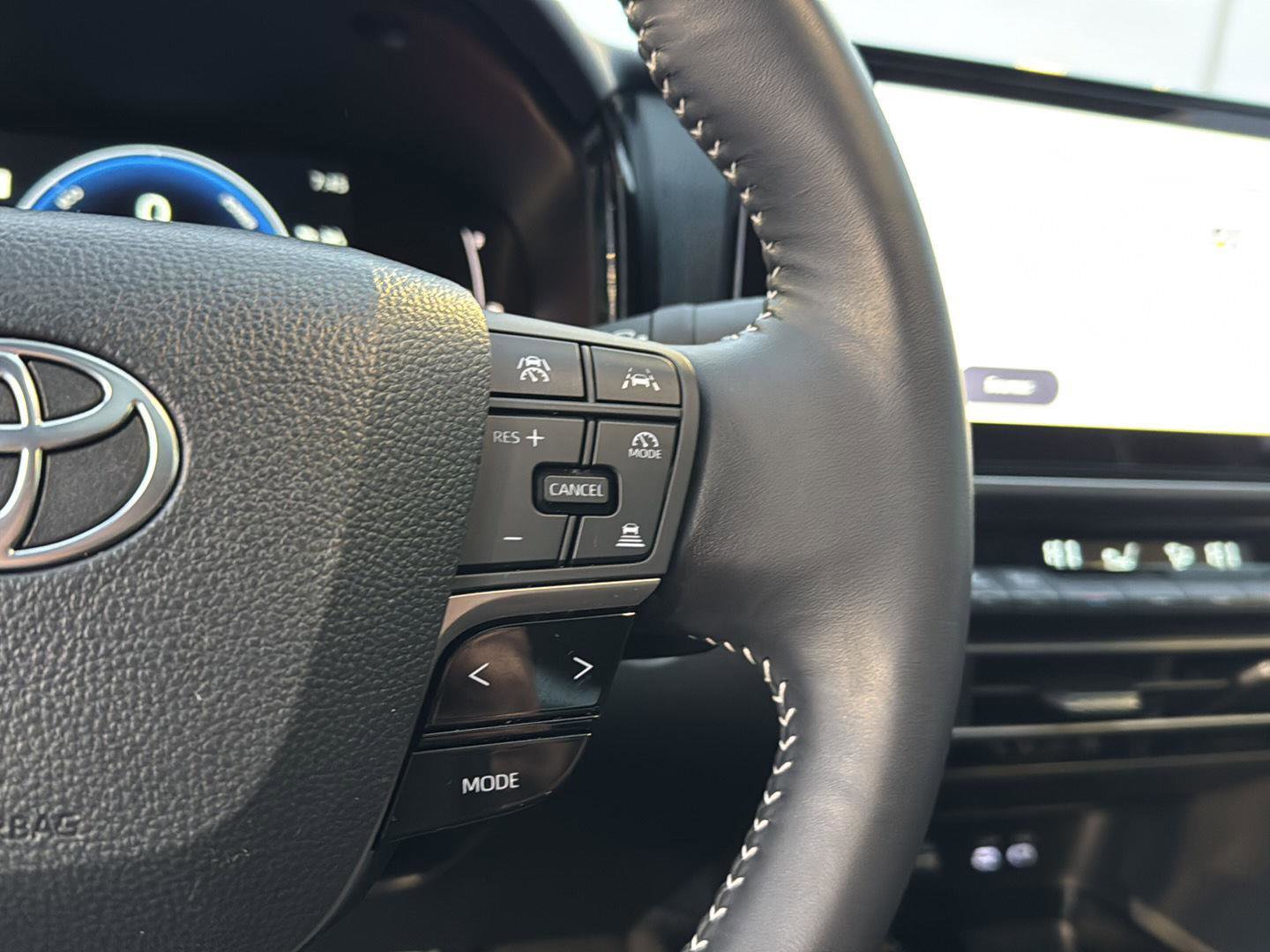 Certified 2025 Toyota Camry SE image 19