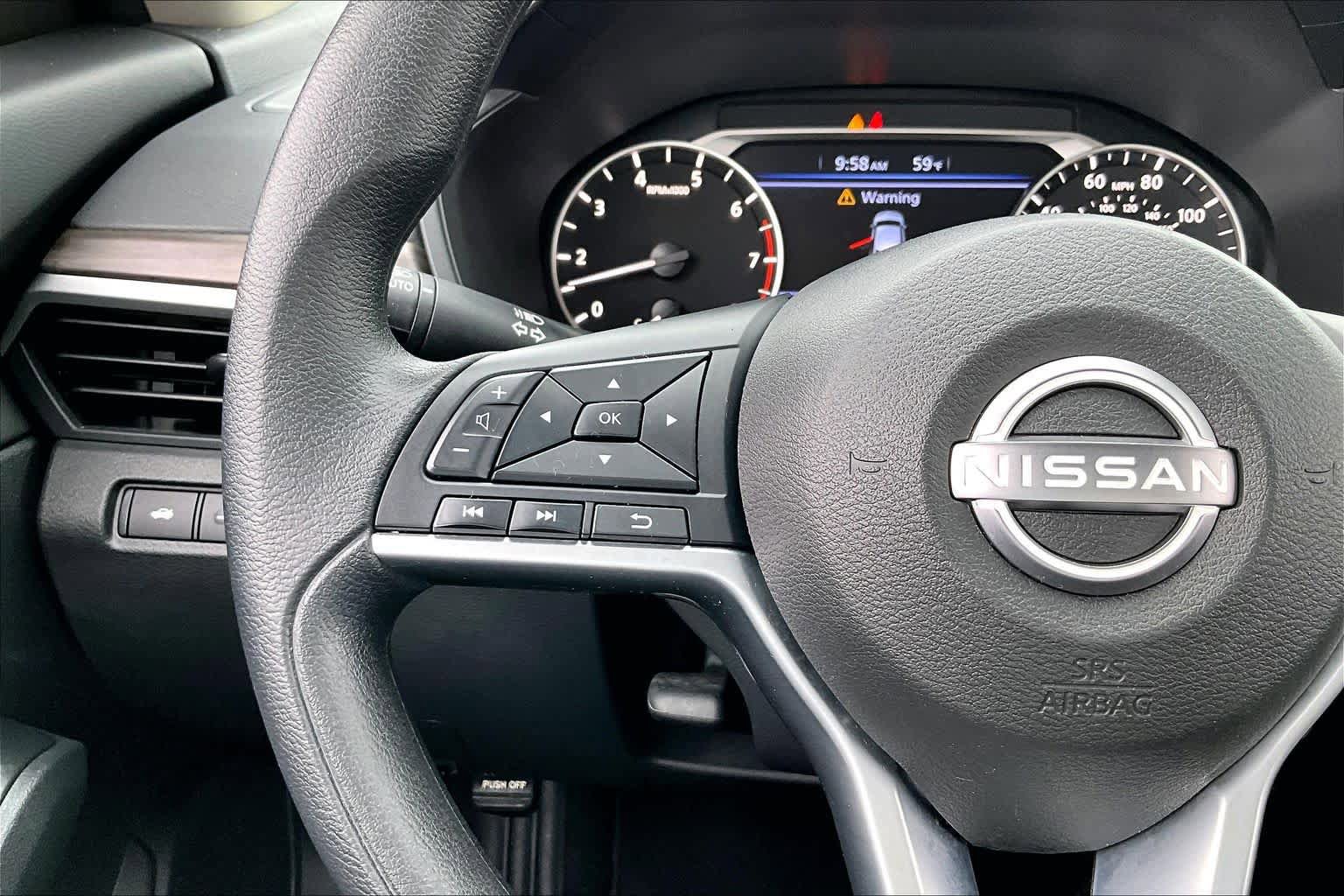 Used 2025 Nissan Altima 2.5 SV FWD image 24