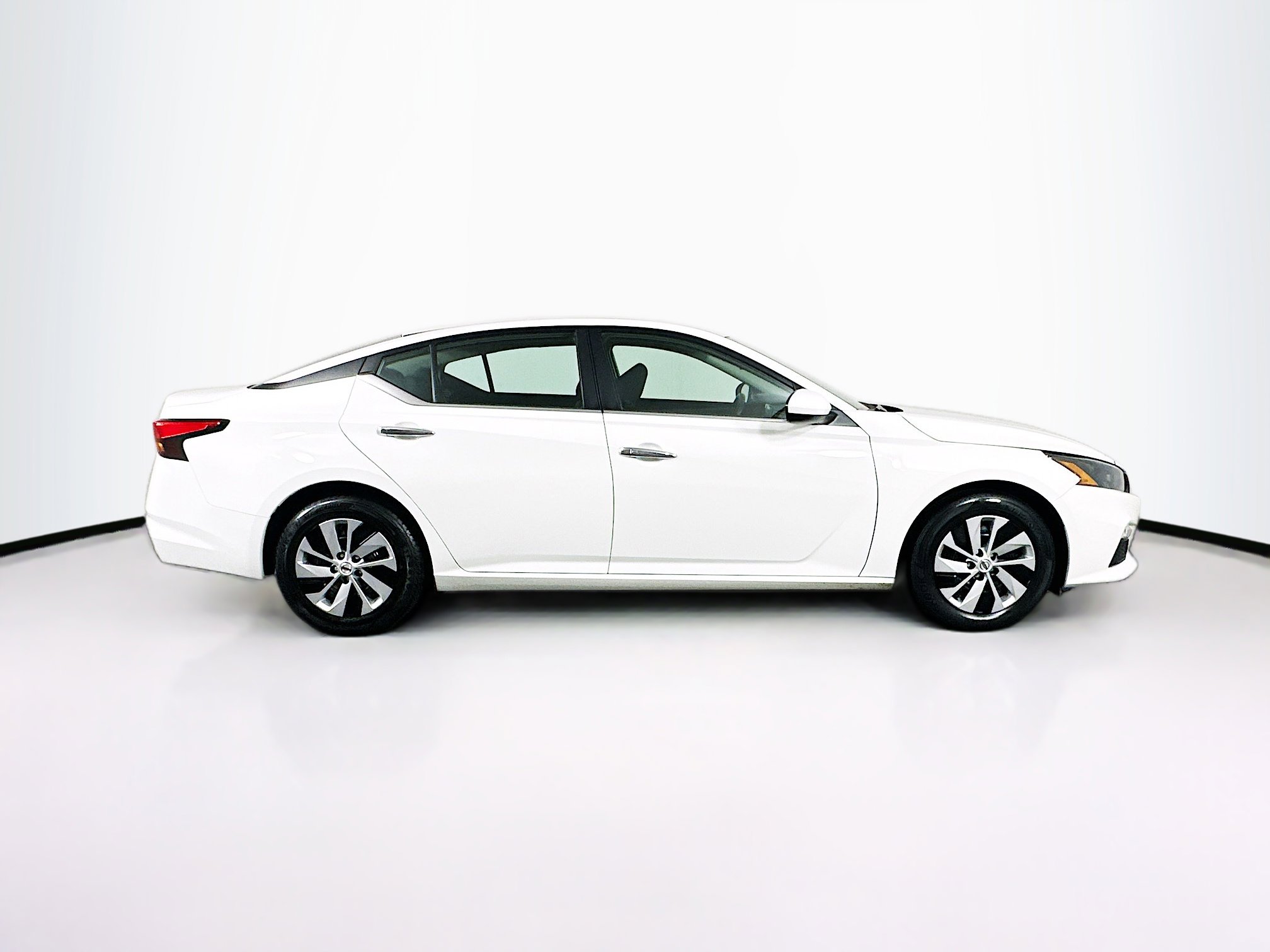 Used 2022 Nissan Altima 2.5 S image 10