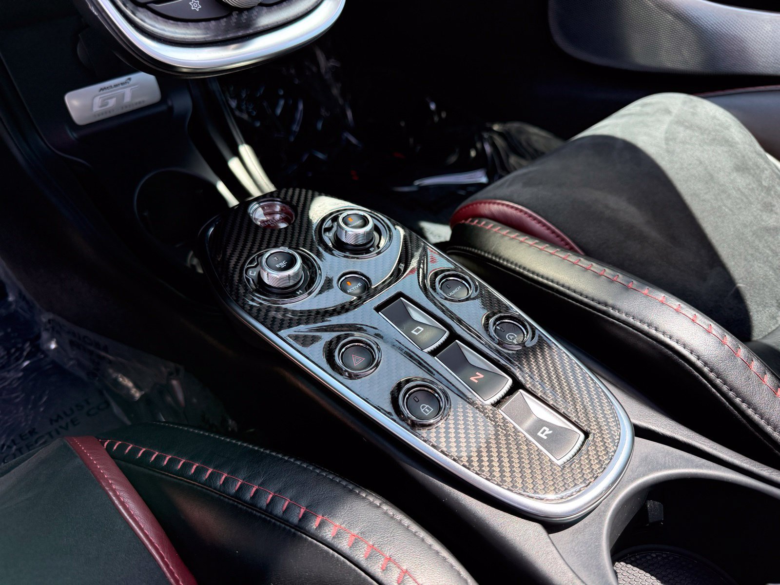 Used 2020 McLaren GT RWD image 36