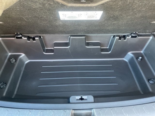 Used 2023 Chevrolet Traverse LT image 10