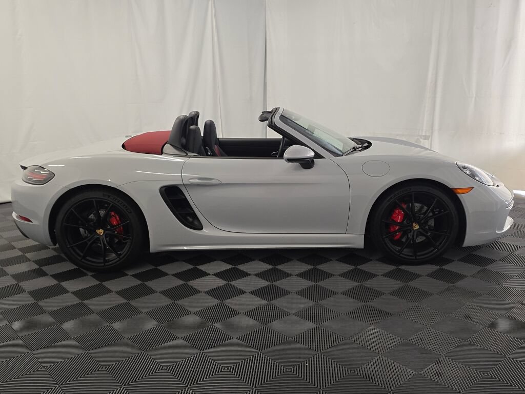 Certified 2025 Porsche 718 Boxster S RWD image 8