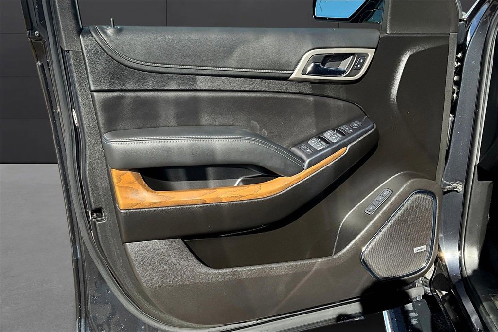 Used 2020 GMC Yukon XL Denali w/ Denali Ultimate Package image 17