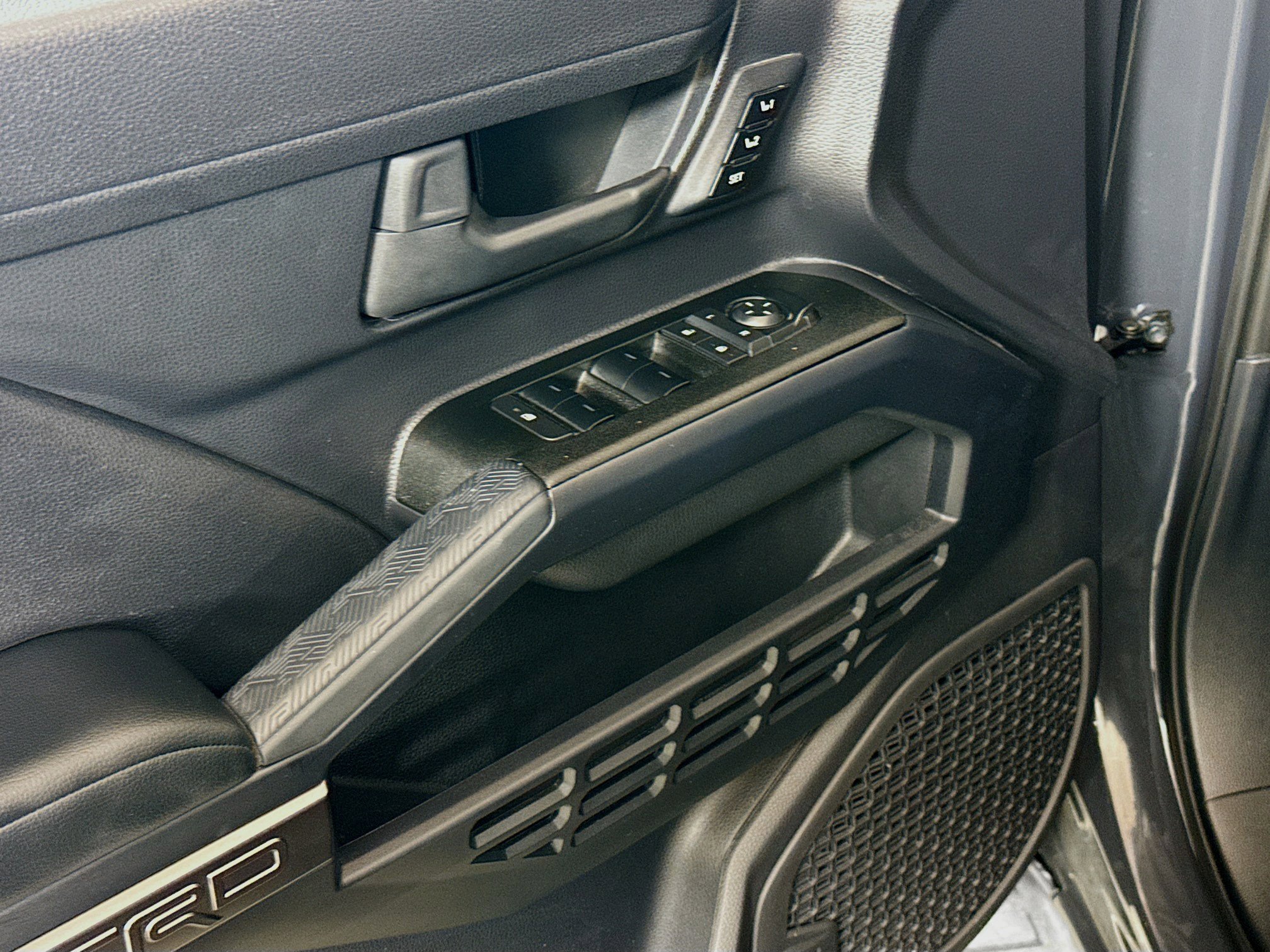 Used 2025 Toyota 4Runner TRD Off-Road Premium w/ Tow Technology Package image 19