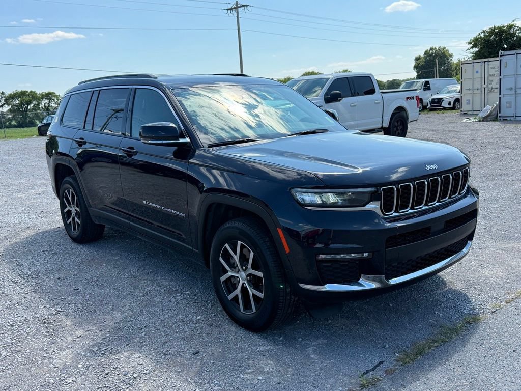 Used 2024 Jeep Grand Cherokee L Limited AWD/4WD image 2