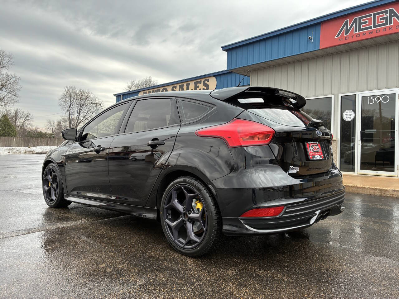Used 2017 Ford Focus ST image 32