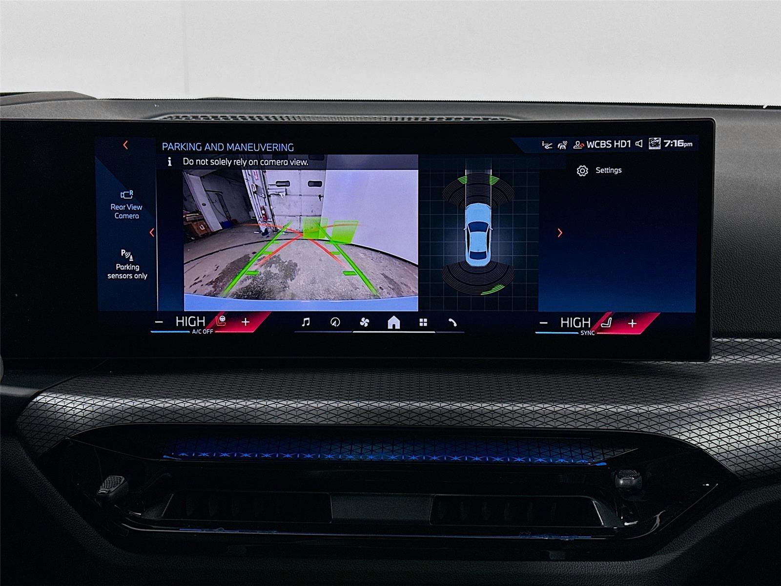 Used 2025 BMW M240i xDrive Coupe w/ Premium Package image 14