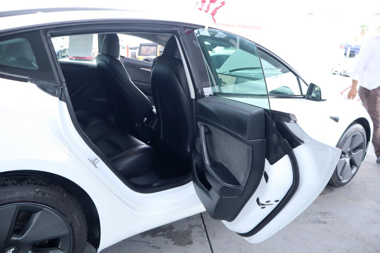 Used 2023 Tesla Model 3 Standard Range RWD image 33