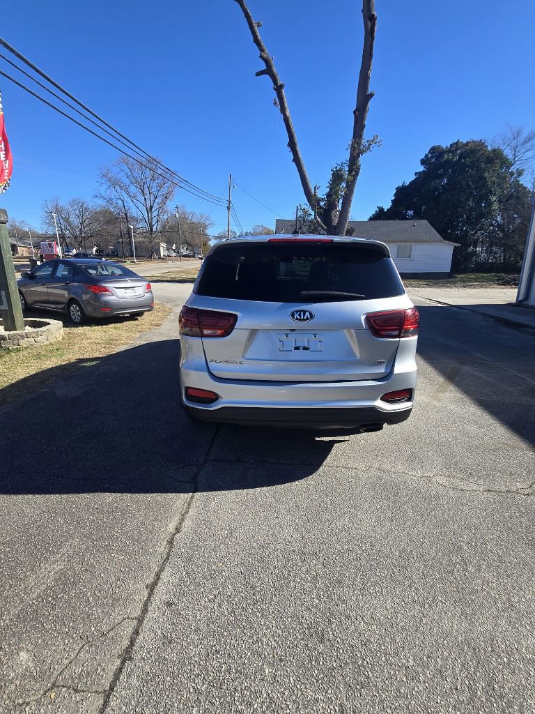 Used 2019 Kia Sorento L image 3