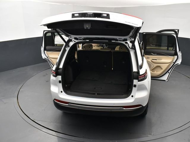 New 2026 Jeep Grand Cherokee Limited w/ Luxury Tech Group II image 26