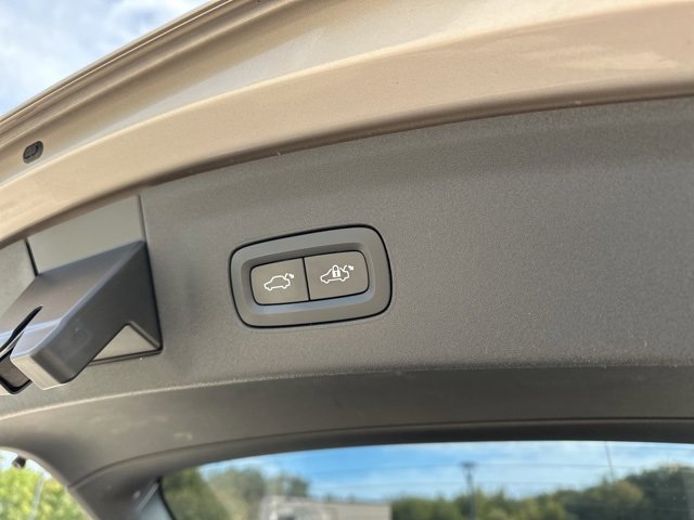 Used 2023 Polestar Polestar 2 w/ Pilot Pack image 32