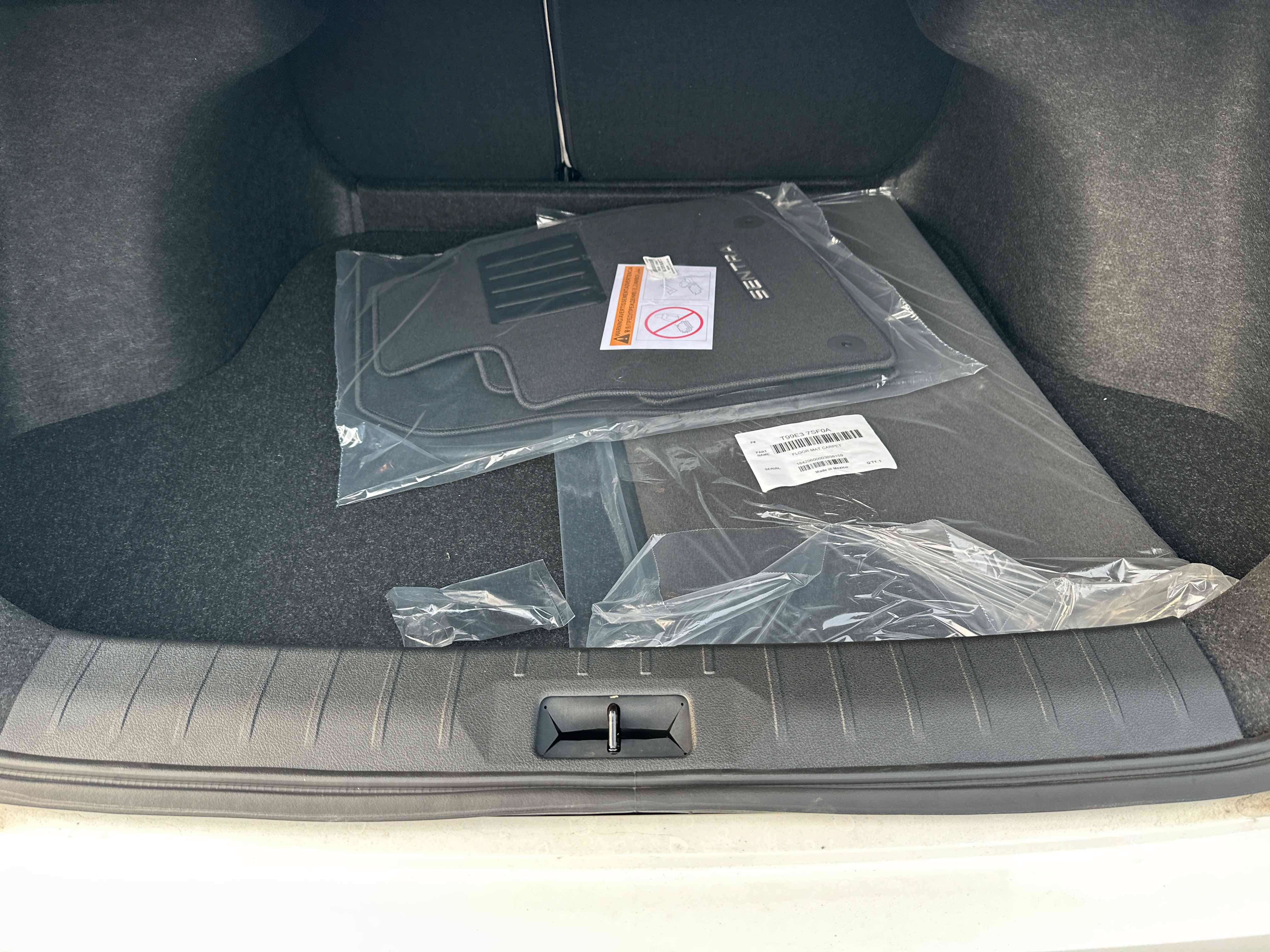 New 2026 Nissan Sentra SL w/ Floor Mat Package FWD image 15