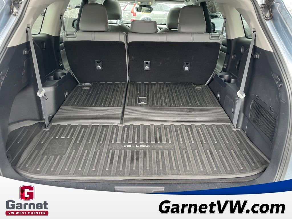 Used 2020 Toyota Highlander XLE image 24