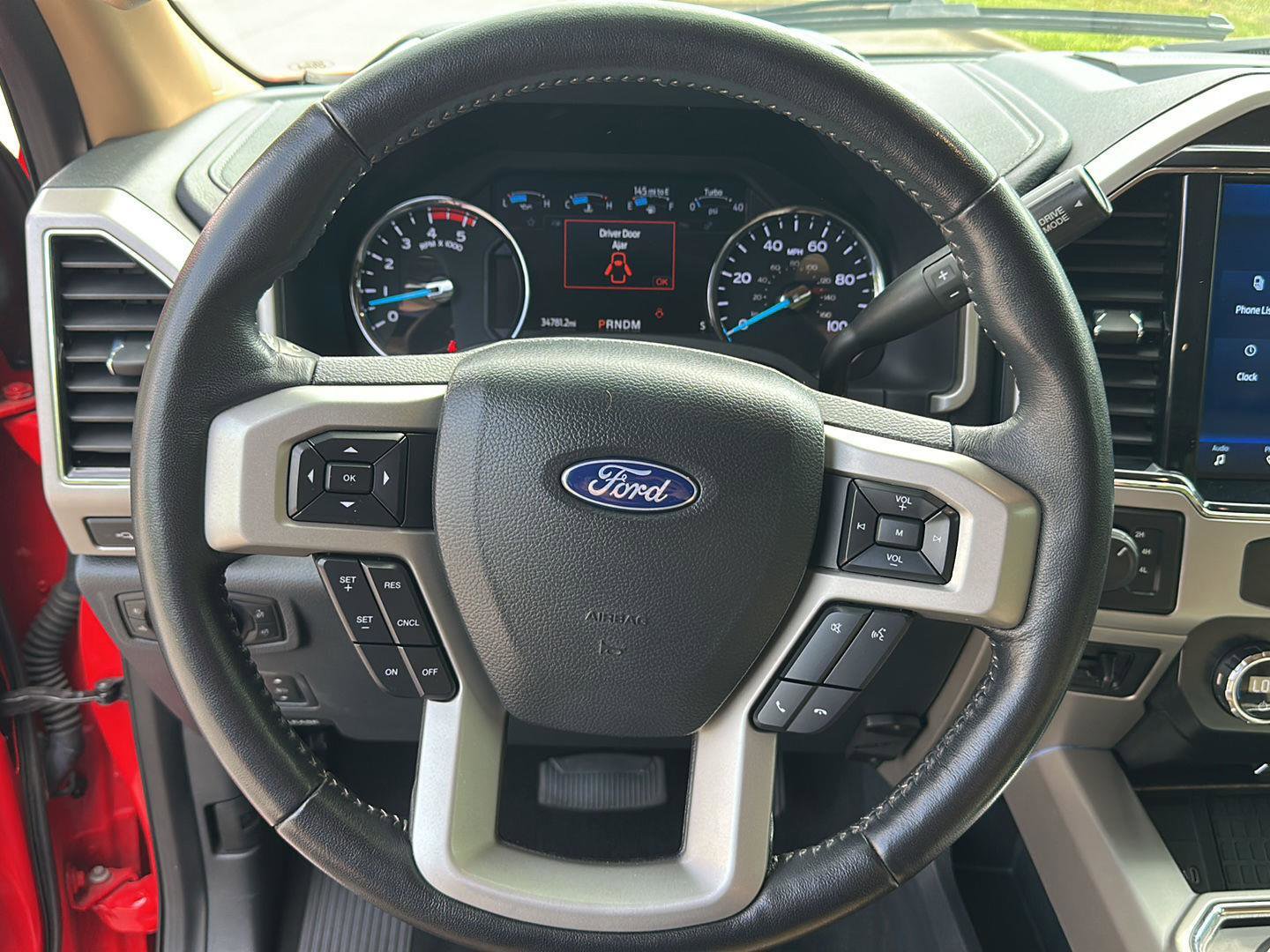 Certified 2022 Ford F250 Lariat w/ Lariat Ultimate Package AWD/4WD image 15