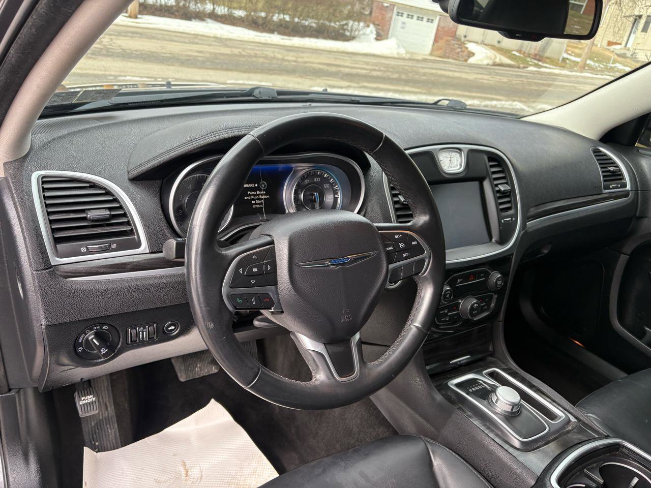 Used 2016 Chrysler 300 Limited w/ Driver Convenience Group image 12