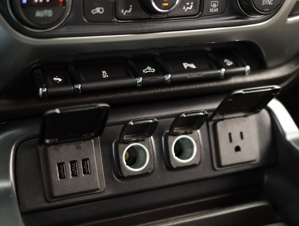 Used 2015 Chevrolet Silverado 2500 LTZ w/ LTZ Plus Package image 18