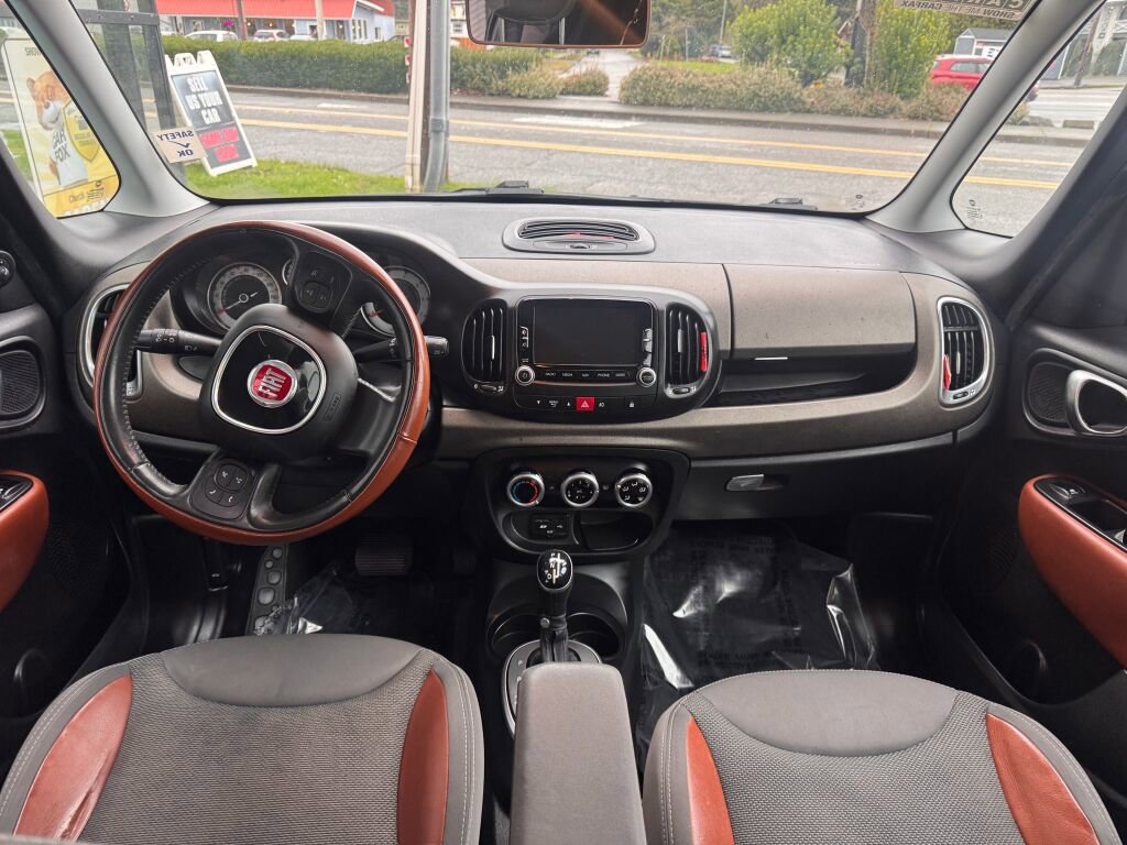 Used 2014 FIAT 500L Trekking FWD image 17