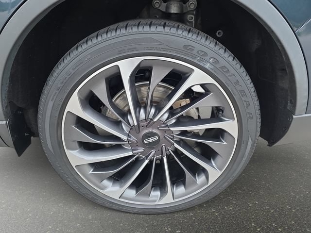 Used 2023 Lincoln Aviator Reserve w/ Equipment Group 201A AWD/4WD image 36