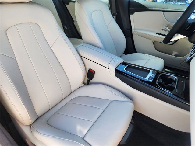 Certified 2026 Mercedes-Benz CLA 250 4MATIC image 16