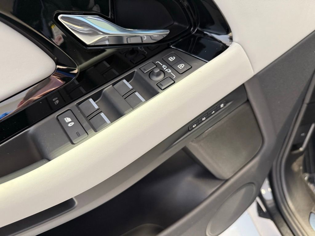 New 2026 Land Rover Range Rover Evoque Dynamic SE image 25