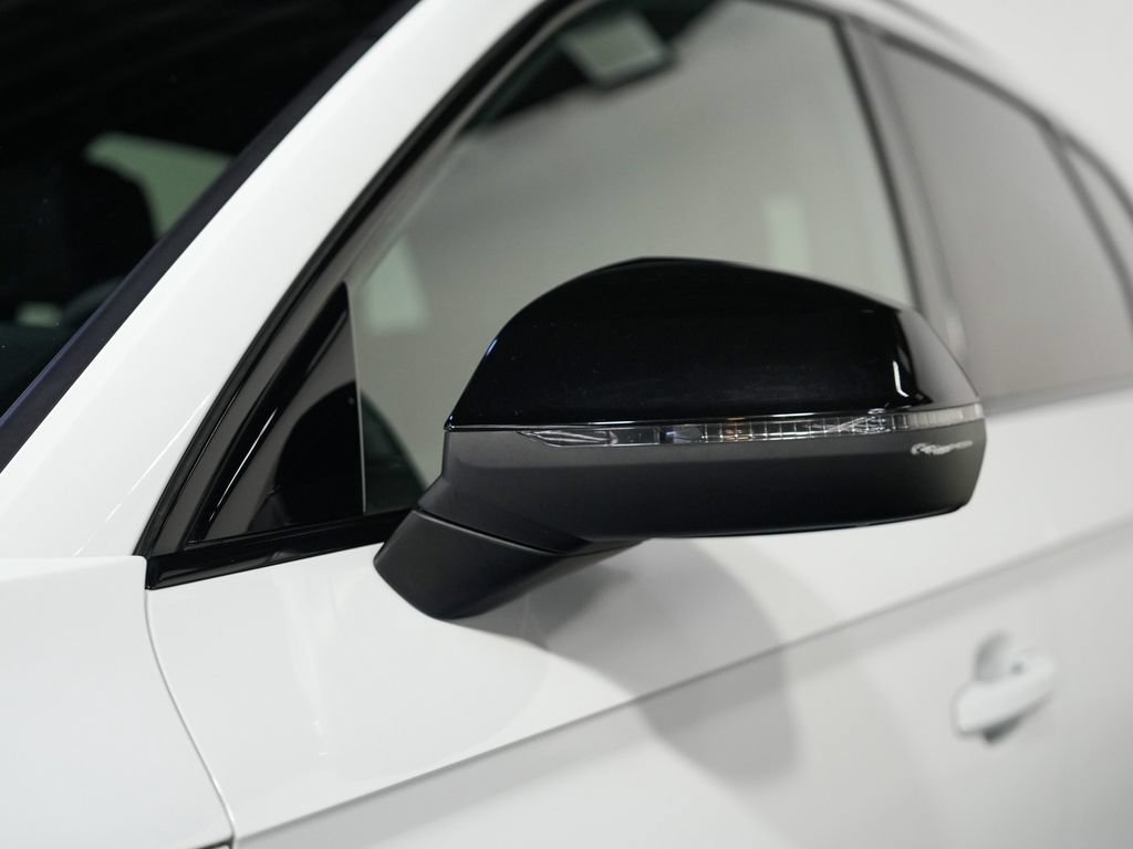 Used 2023 Audi SQ5 Premium Plus w/ Premium Plus Package AWD/4WD image 43