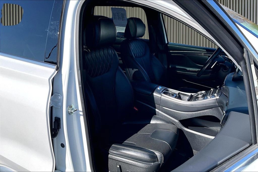 Used 2023 Hyundai Santa Fe Calligraphy w/ Winter Weather Package image 7