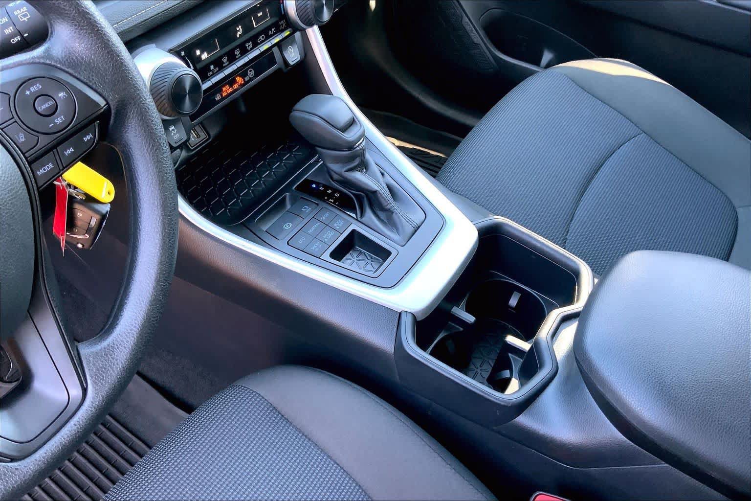 Certified 2025 Toyota RAV4 LE AWD/4WD image 16