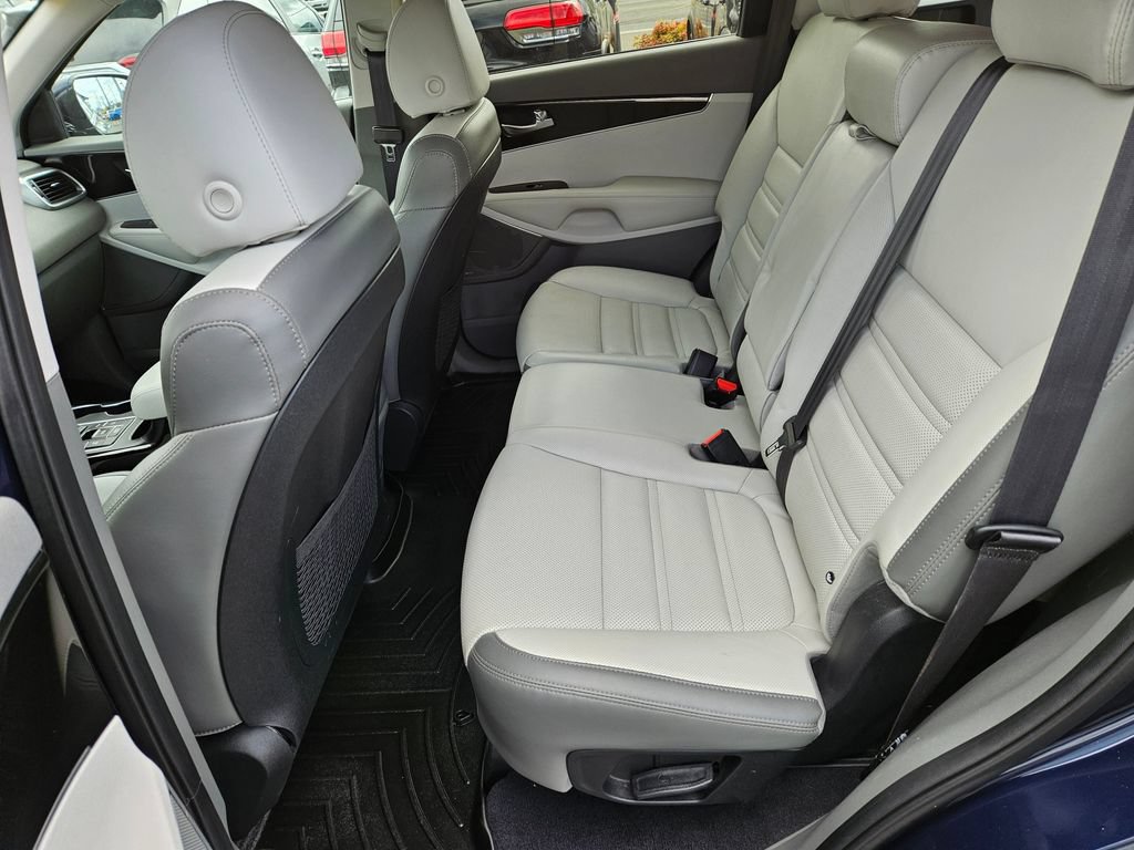 Used 2020 Kia Sorento SX AWD/4WD image 15