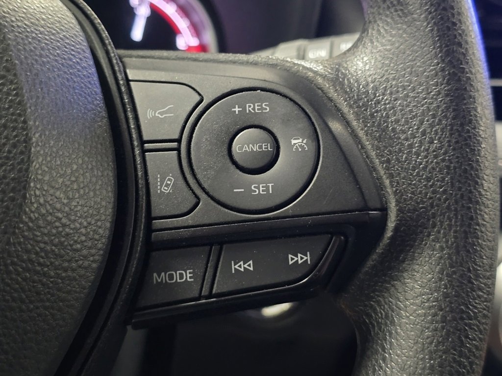 Used 2024 Toyota RAV4 XLE image 31