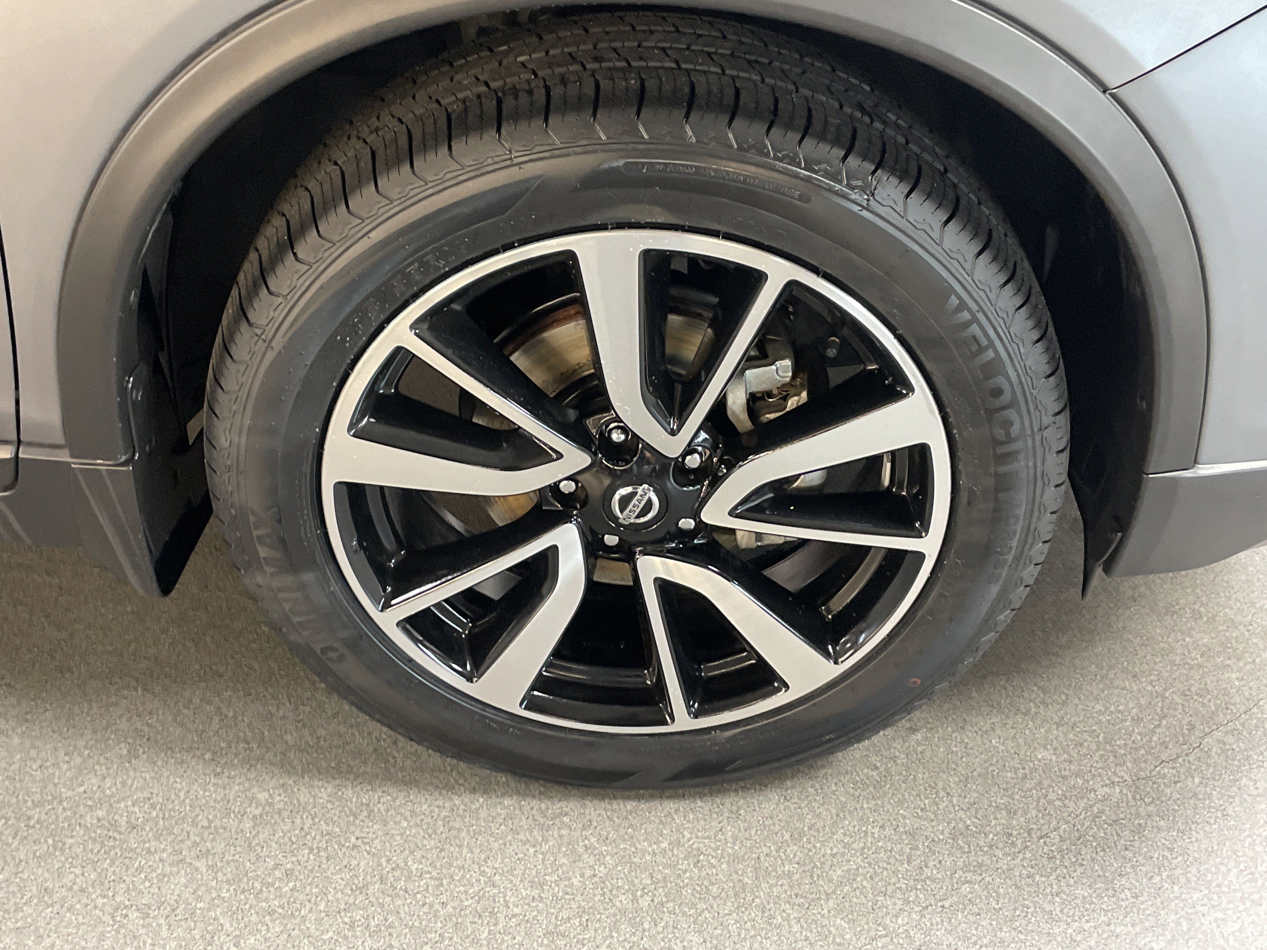 Used 2020 Nissan Rogue SL image 13