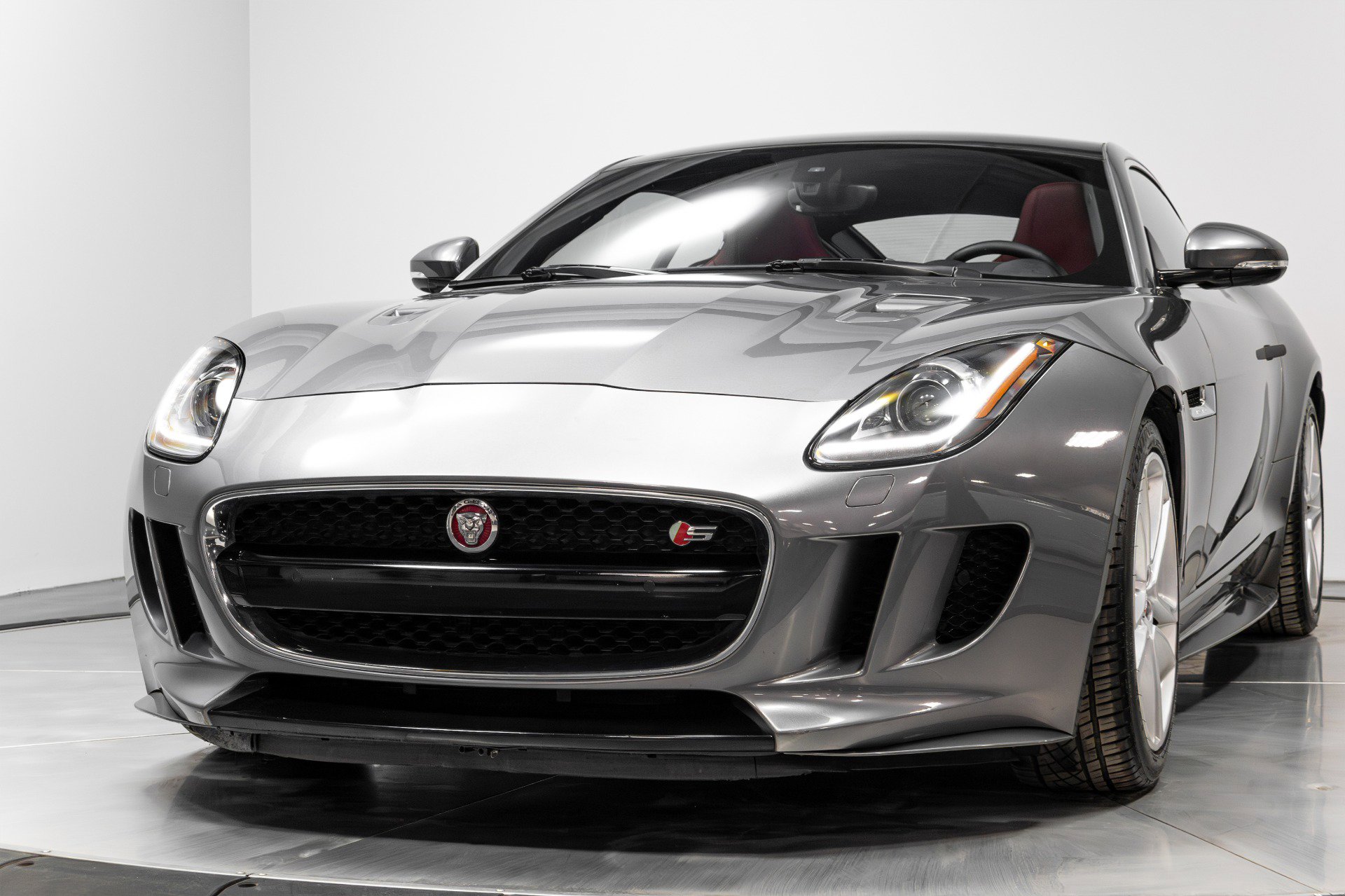 Used 2016 Jaguar F-TYPE S image 59
