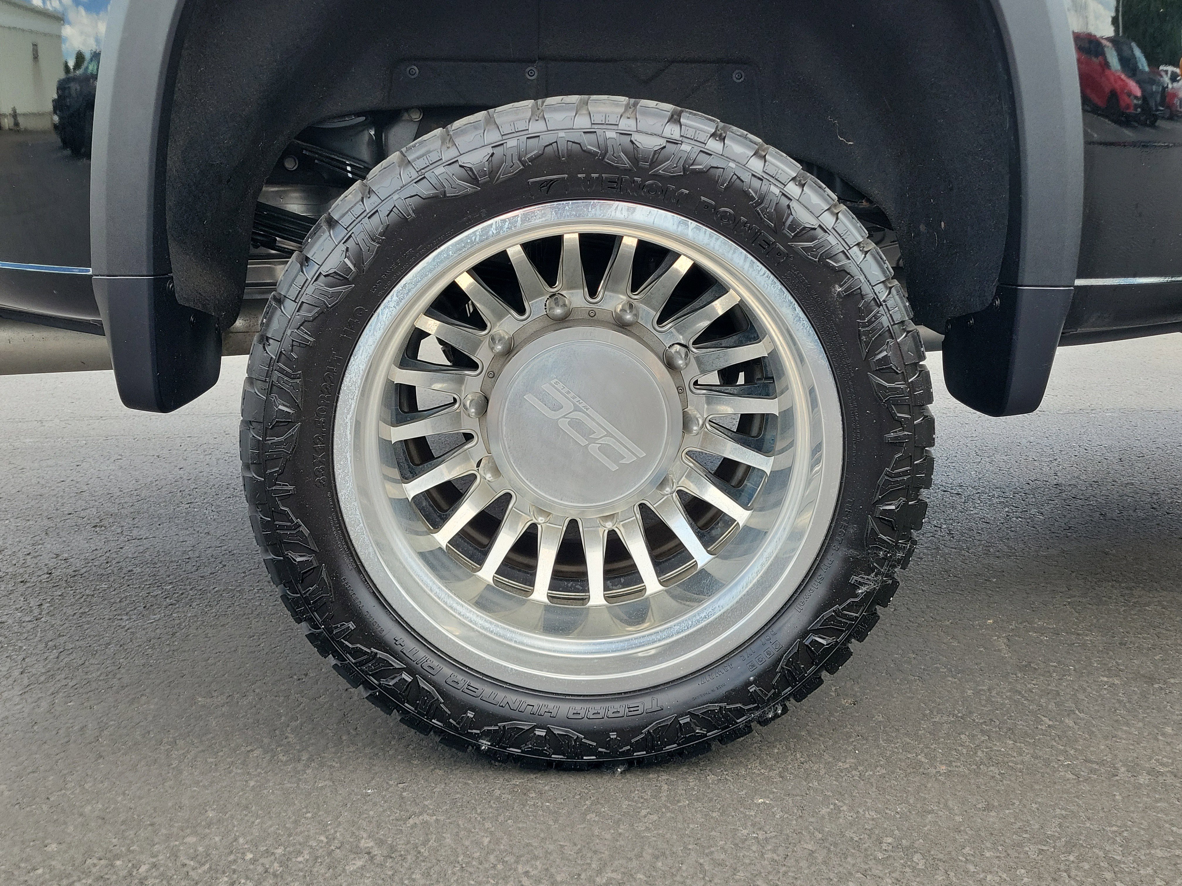 Used 2025 Chevrolet Silverado 3500 High Country w/ High Country Premium Package AWD/4WD image 5