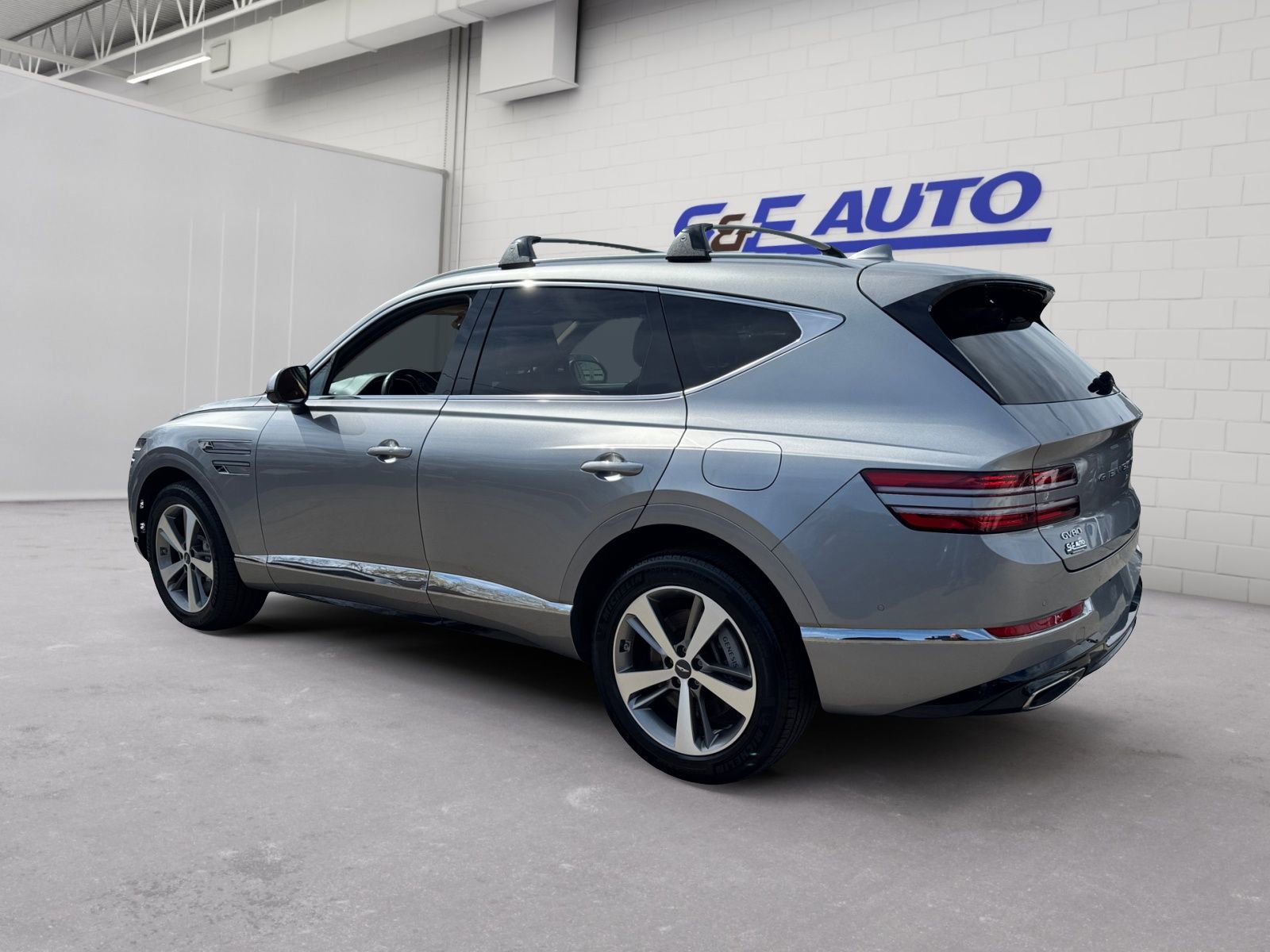 Used 2024 Genesis GV80 2.5T w/ Advanced Package AWD/4WD image 3