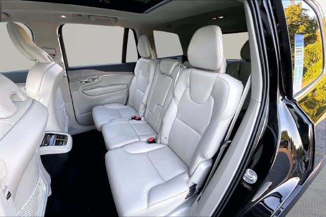 Used 2023 Volvo XC90 B6 Plus w/ Protection Package Premier AWD/4WD image 16
