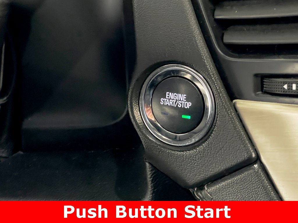 Used 2018 GMC Yukon Denali image 8