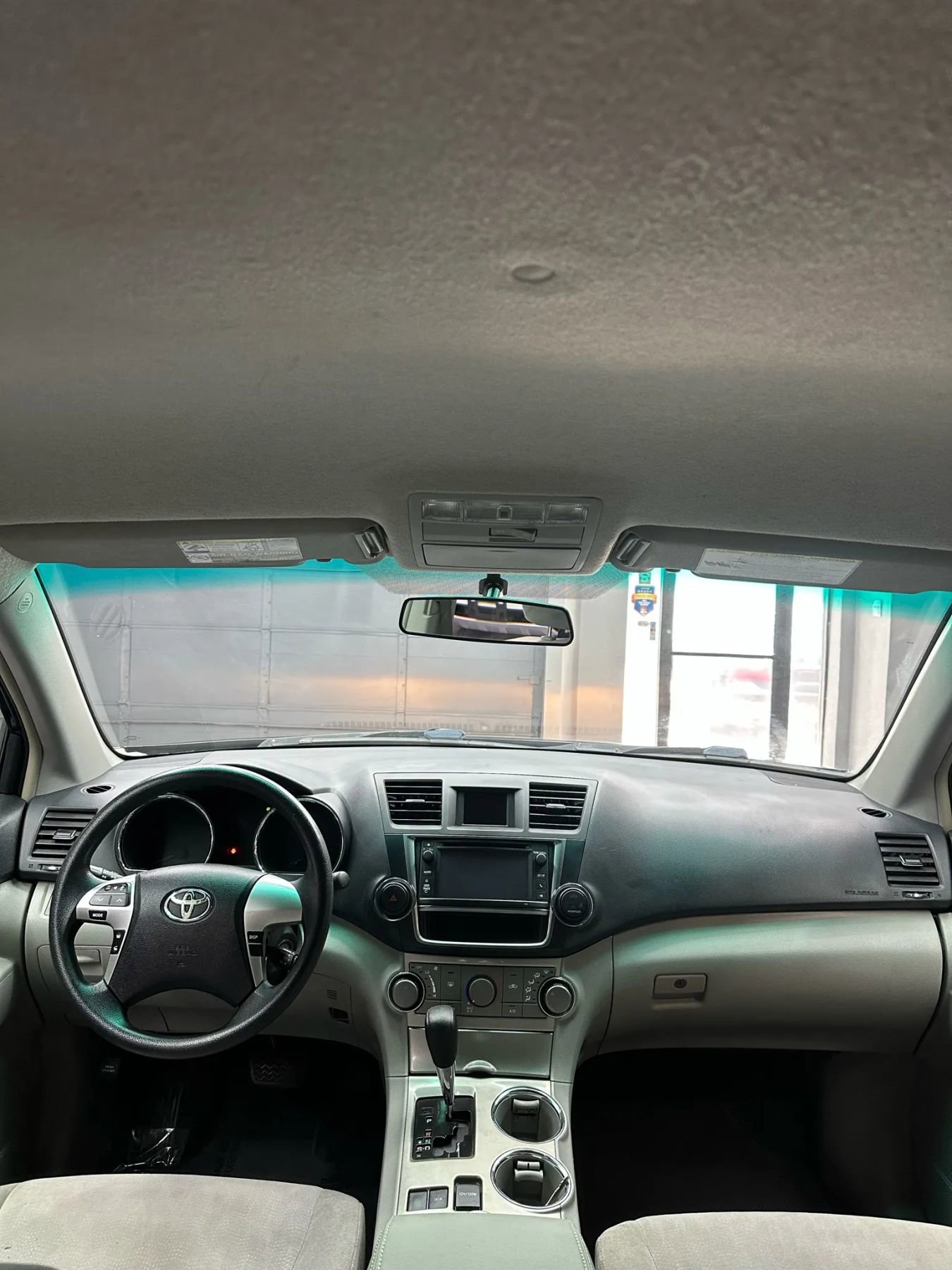 Used 2013 Toyota Highlander SE image 23