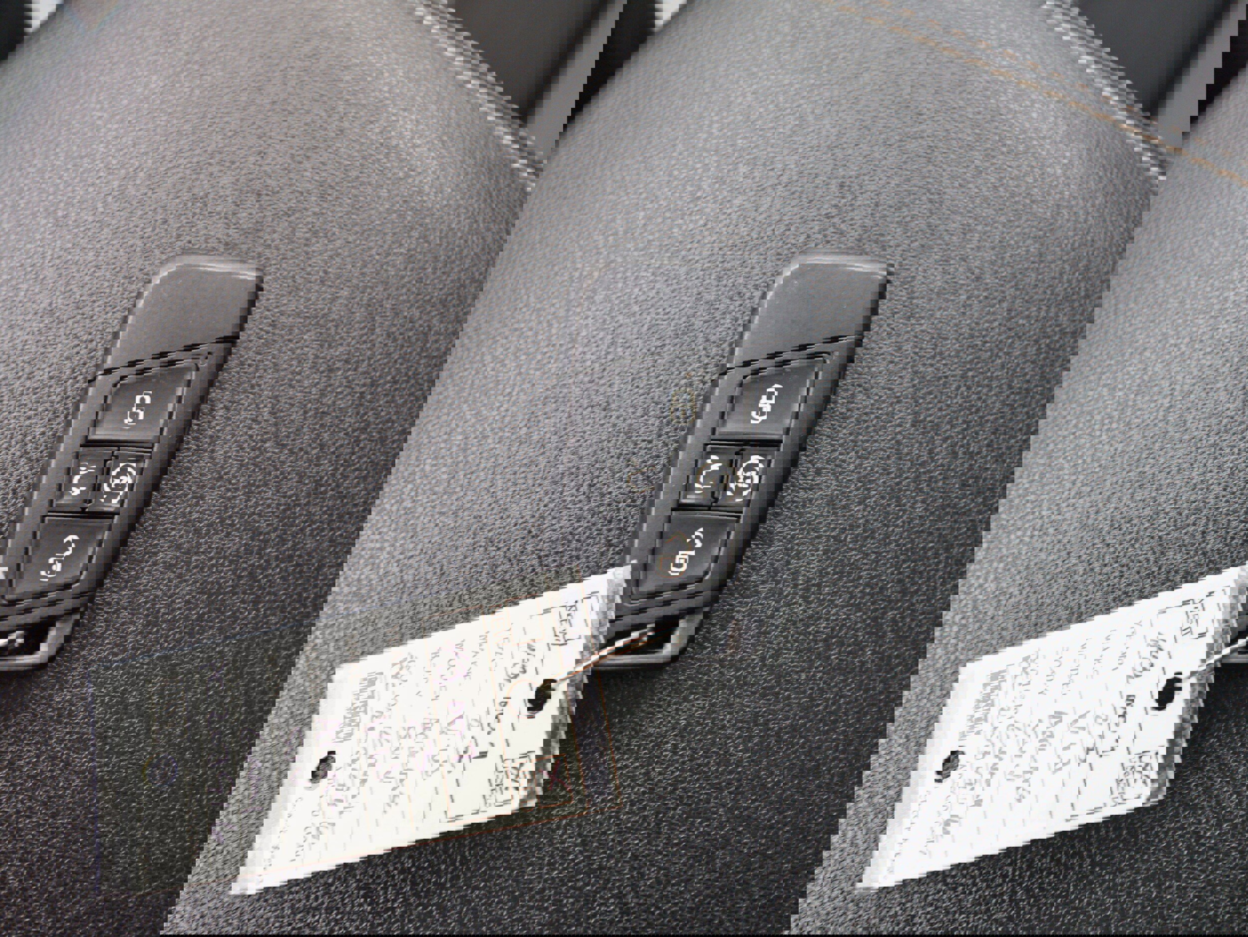 Used 2023 Volkswagen Atlas Cross Sport SE image 23