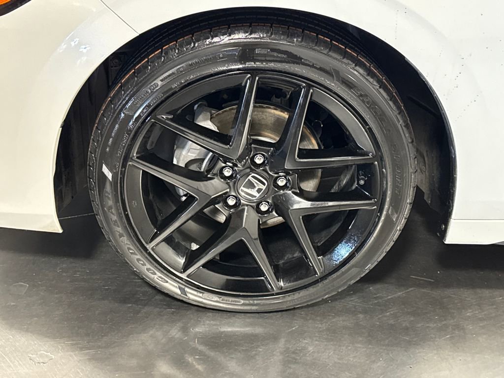 Used 2023 Honda Civic Sport image 2