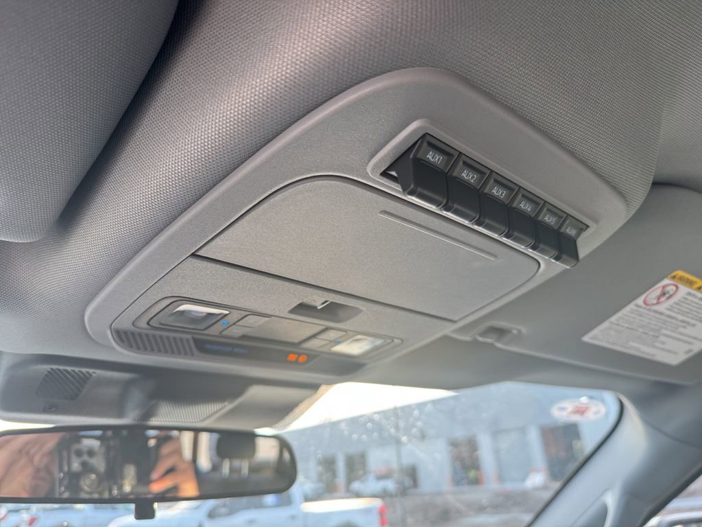 New 2026 Ford F350 XL w/ XL Chrome Package image 38