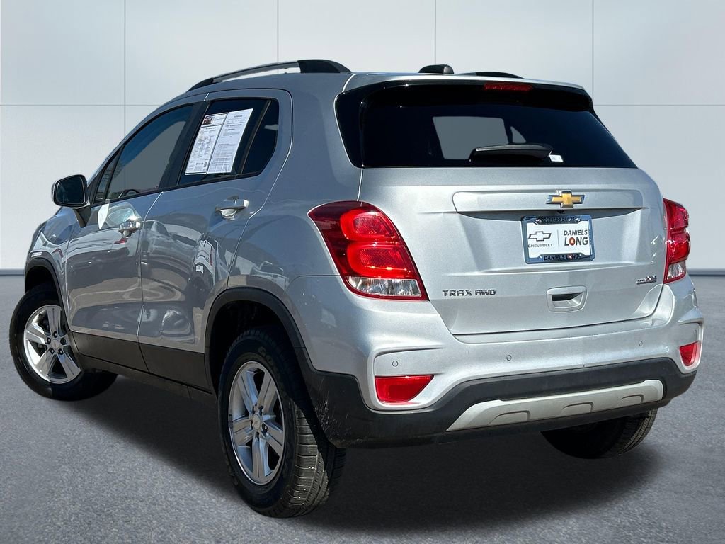 Used 2022 Chevrolet Trax LT w/ Driver Confidence Package AWD/4WD image 34