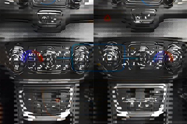 Used 2024 GMC Terrain SLT w/ Elevation Edition image 29