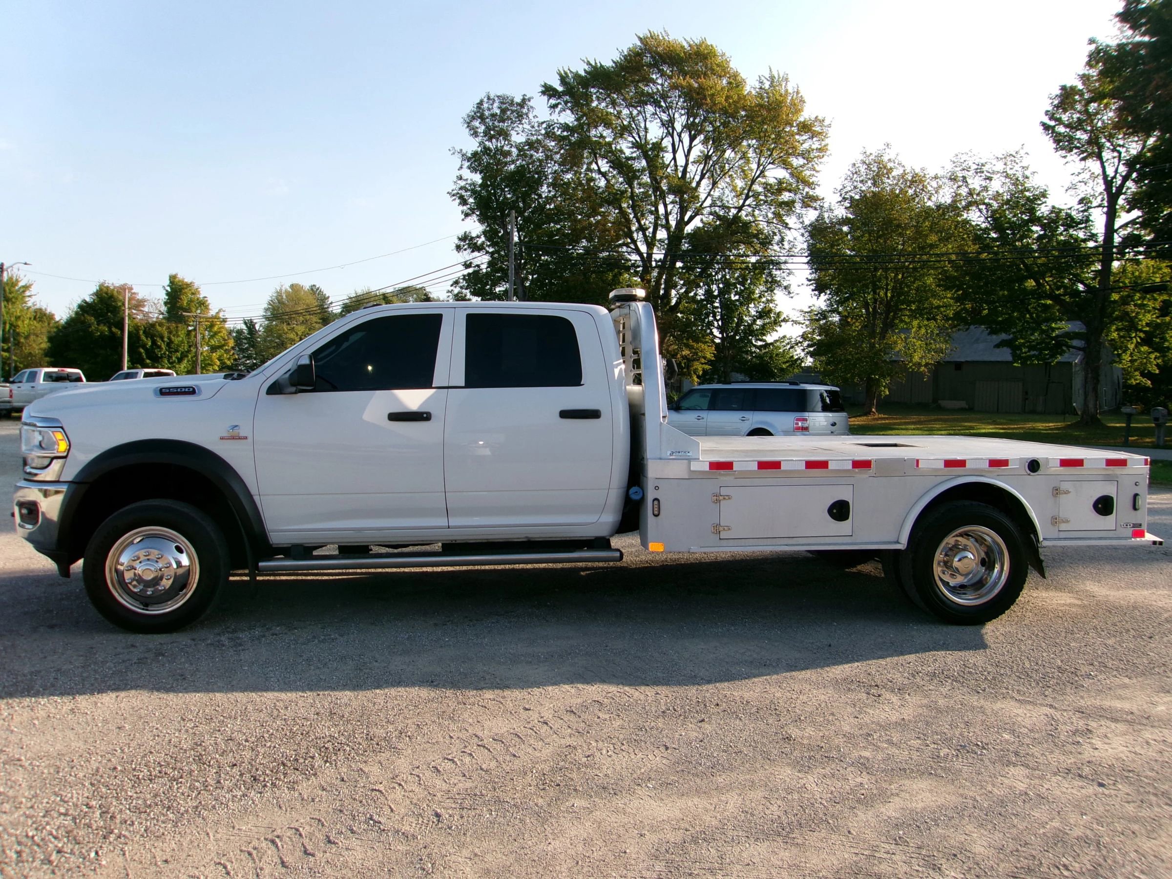 Used 2020 RAM 5500 Tradesman w/ Chrome Appearance Group image 2