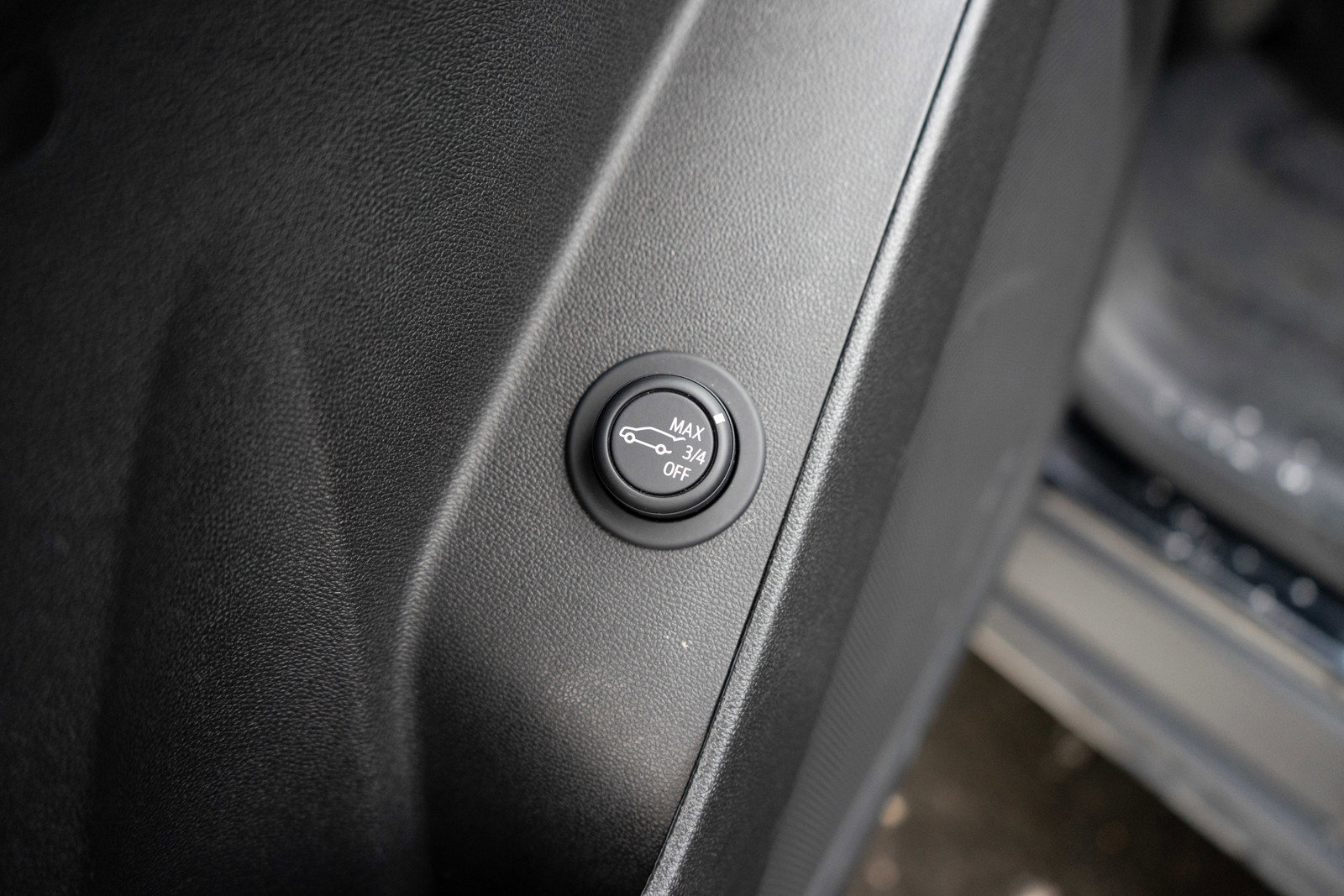 Used 2024 Chevrolet Equinox LT image 16