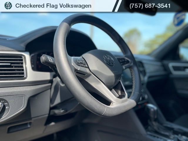 Used 2023 Volkswagen Atlas Cross Sport SE w/ Black Wheel Package image 18