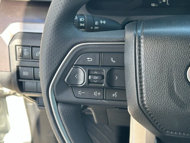 Certified 2025 Toyota 4Runner SR5 AWD/4WD image 12