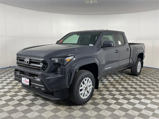 New 2025 Toyota Tacoma SR5