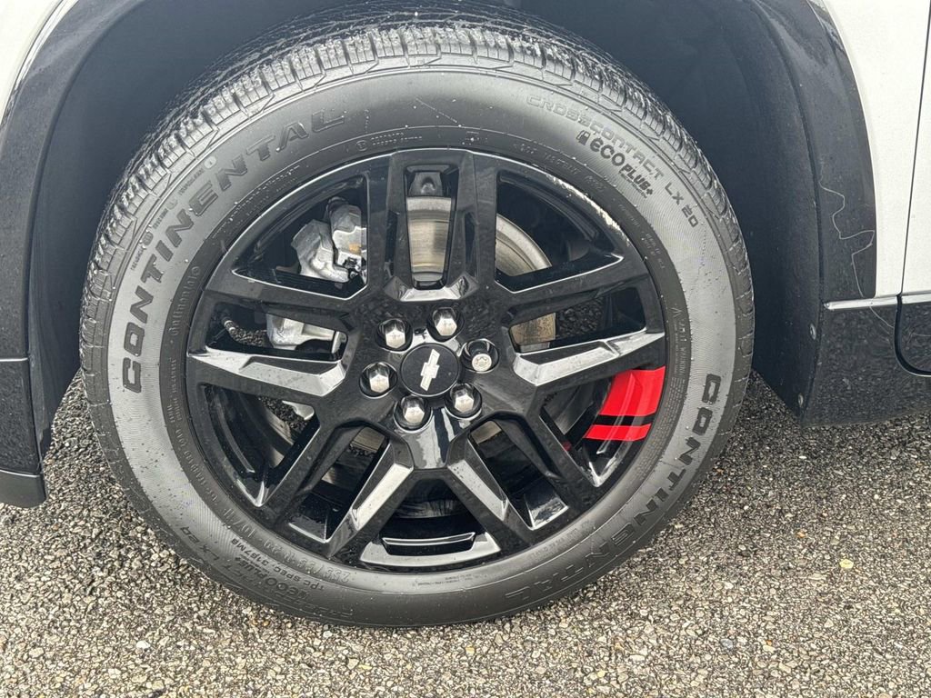 Used 2021 Chevrolet Traverse Premier w/ Redline Edition FWD image 5