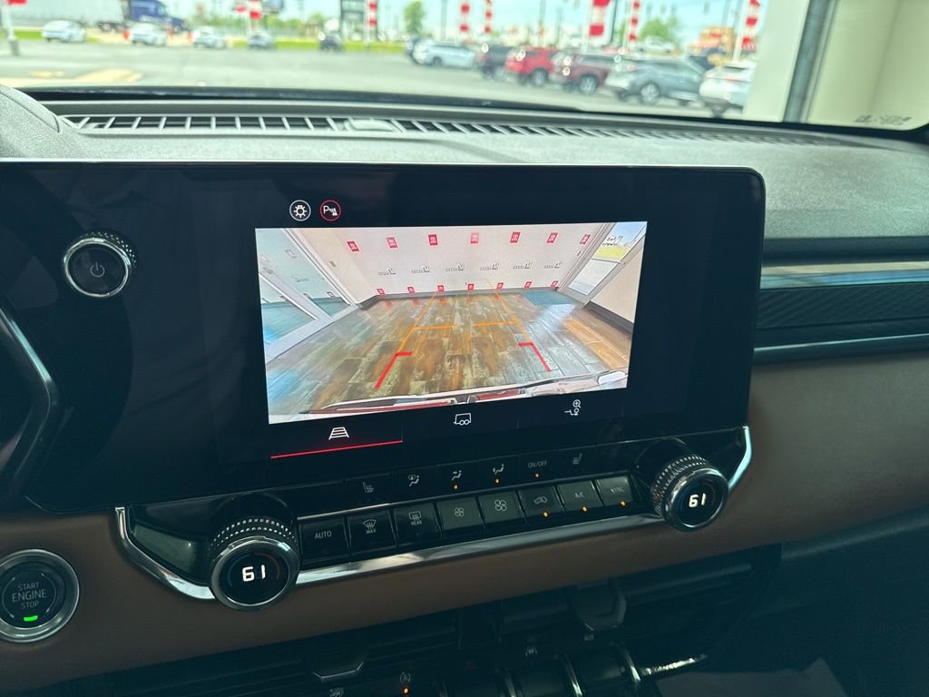 Used 2025 GMC Canyon AT4 image 20